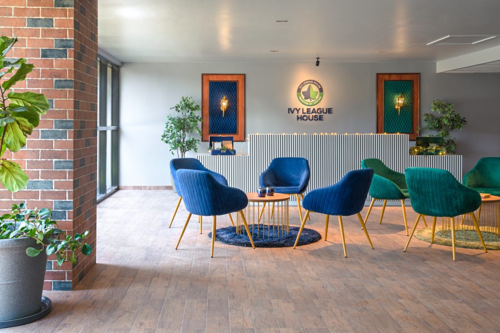 Ivy Leagye House 5